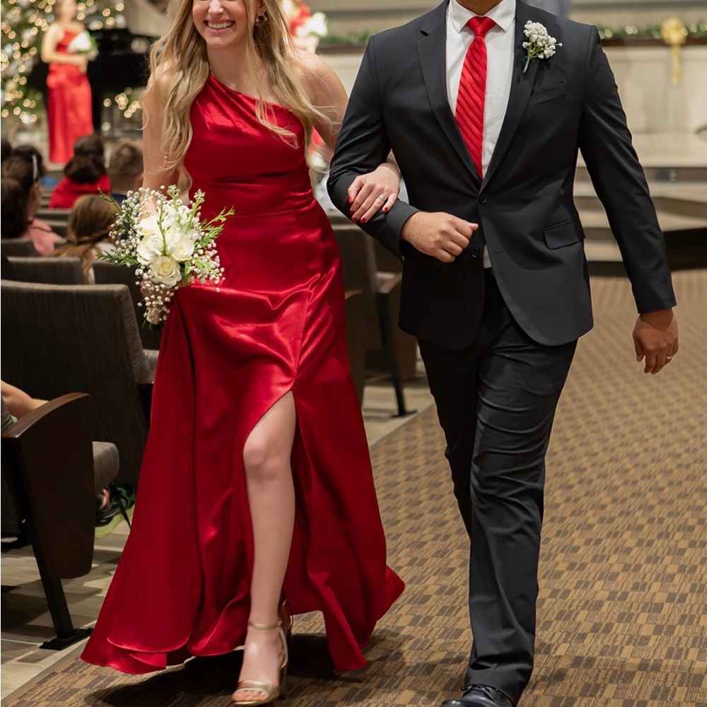Apple Red David’s Bridal Bridesmaid Dress